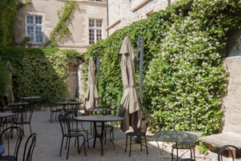 Bibliothèque-Café Saint-Jean © Alex Nollet