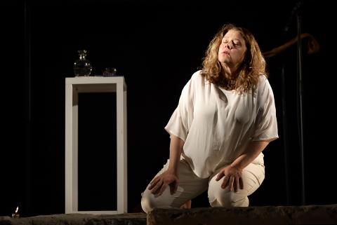 Mama Prassinos - Ismène © Marie Clauzade